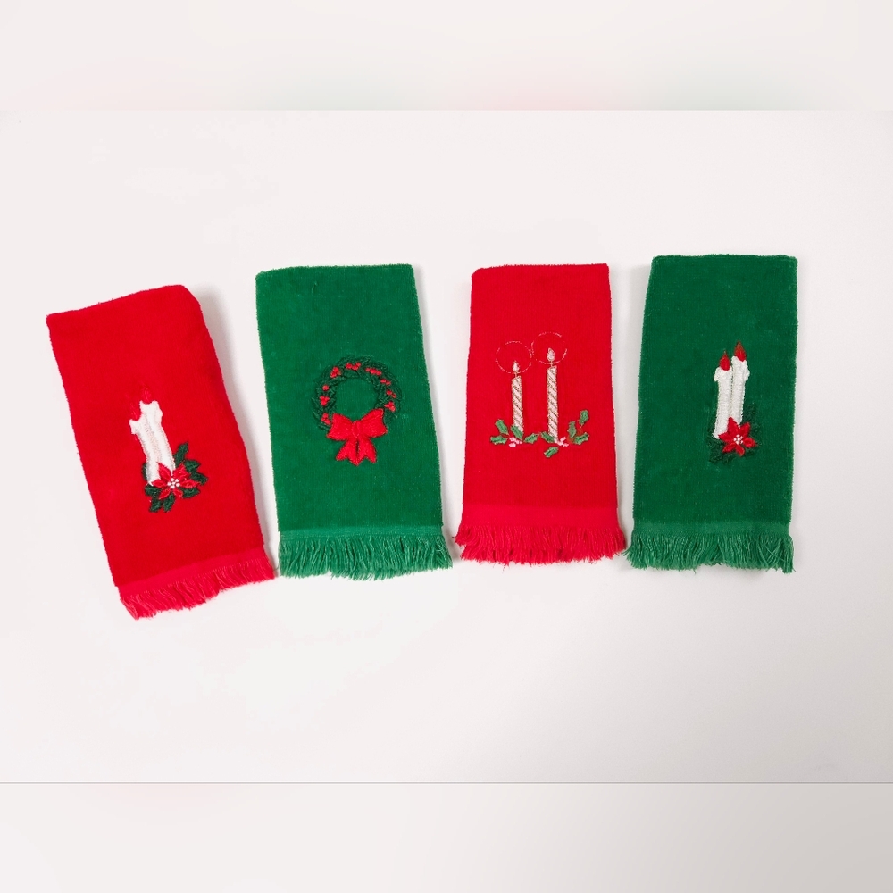 Set Of Four Vintage Embroidered Christmas Fingertip Hand Towels Red Green